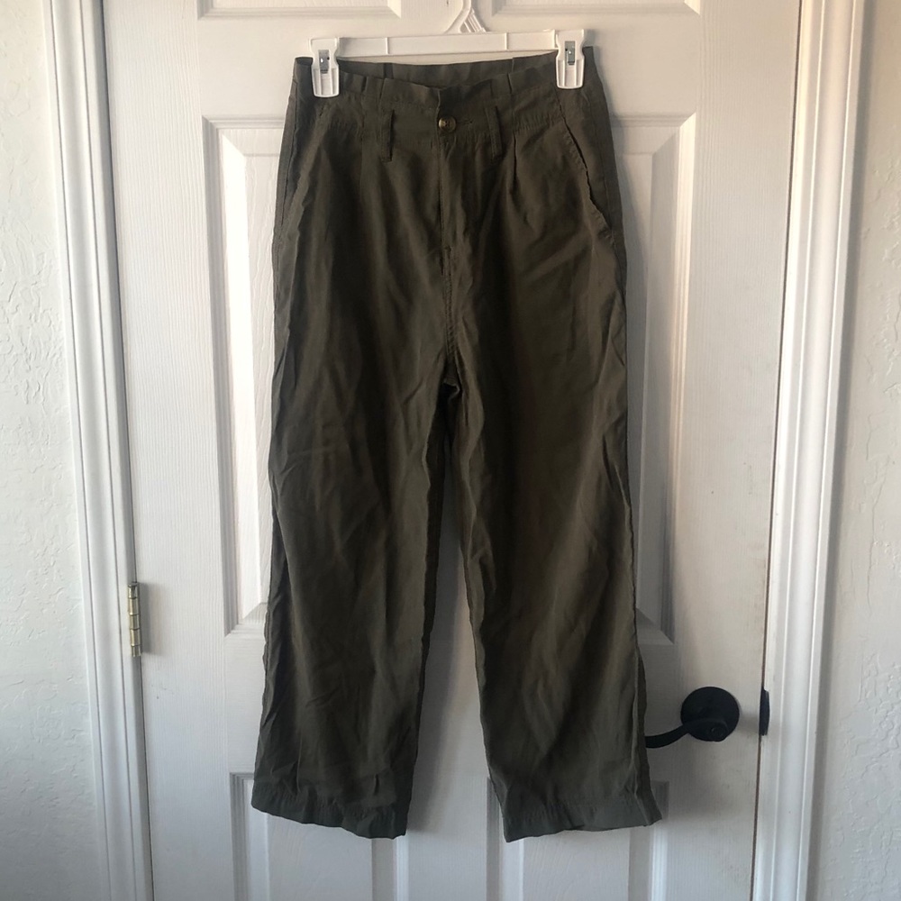 F&F Wide Legged Capri Pants